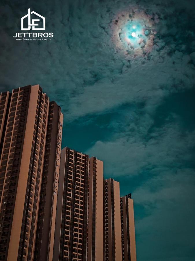 R&f Princess Cove By Jettbros * Johor Bahru